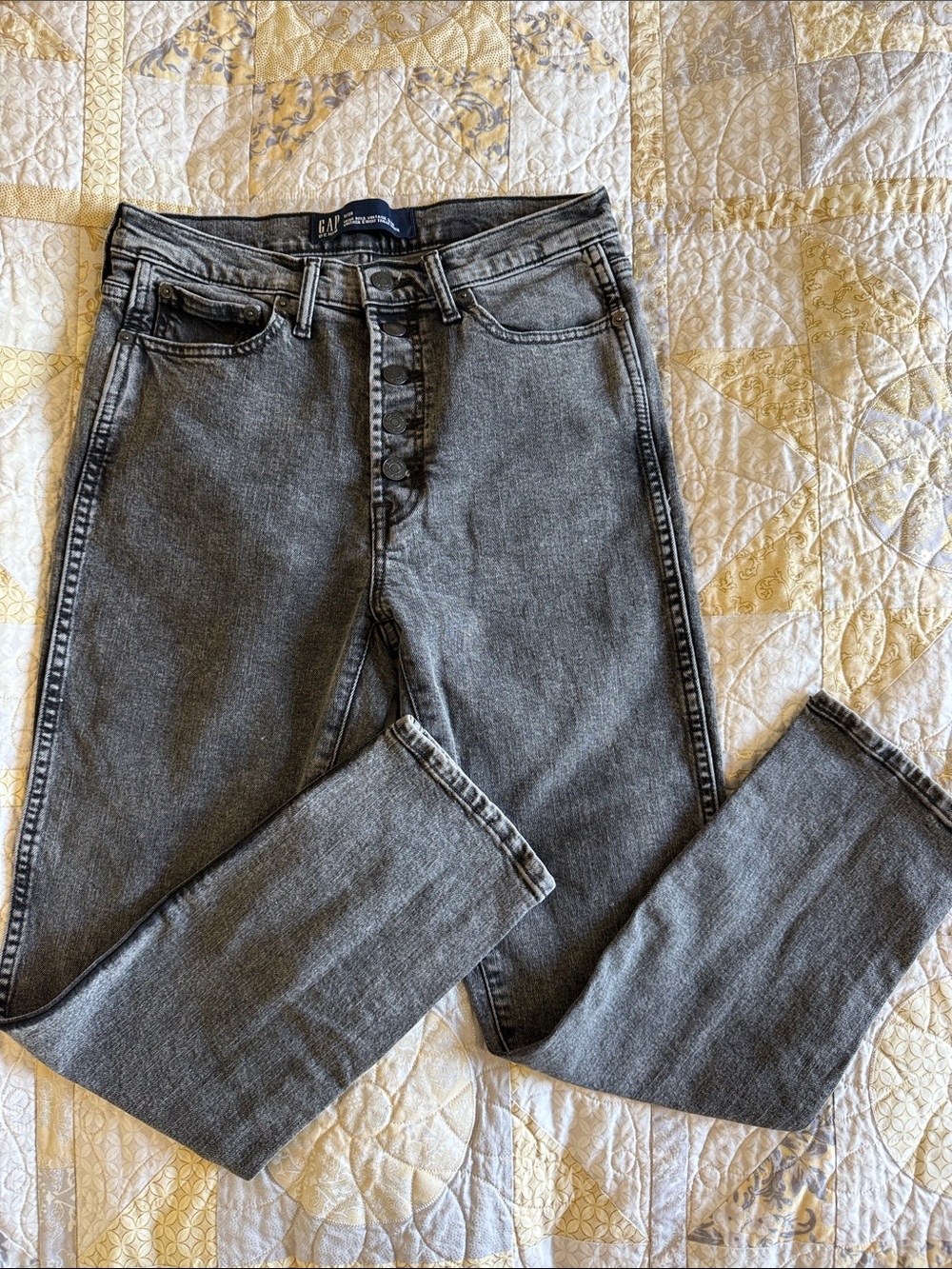 GAP High Rise Vintage Slim Straight Jeans in Washed Gray